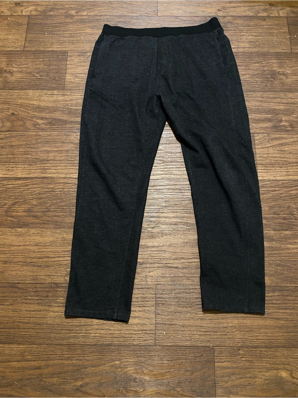 Pact Men's Black Jogger-Style Sweatpants‎